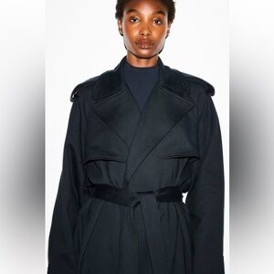 Skims NEW w/tags Boyfriend Fleece Oversized Trench  
Color Onyx, Sz Small